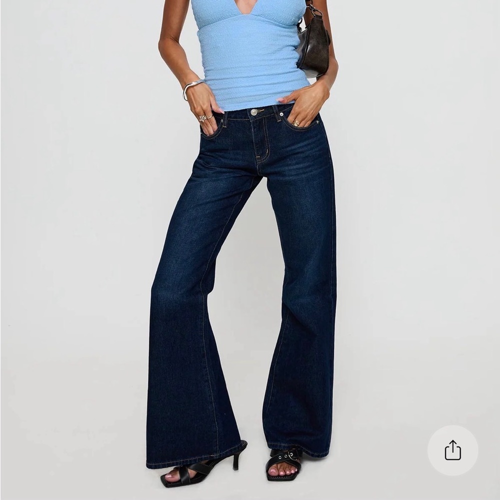 Princess Polly Rearview Low Rise Bootleg Jean size 6